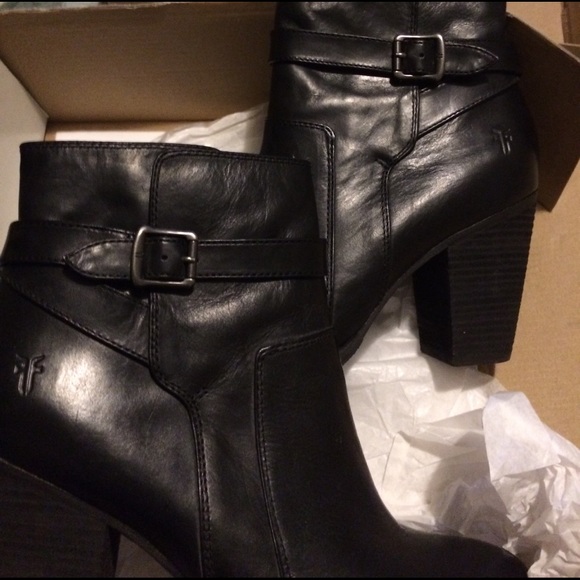 Frye “Patty” Boot - Picture 8 of 8